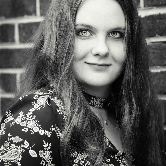 Meet your Posher, Anastasia - Picture 6 of 6